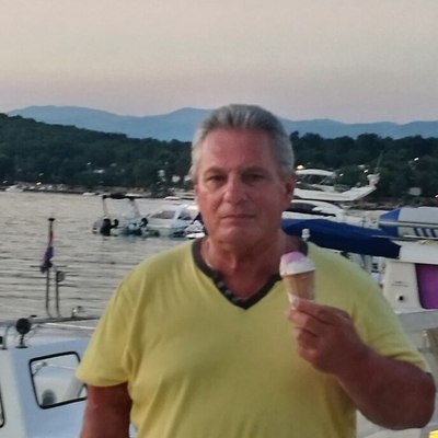 György, társkereső Apostag