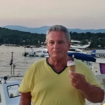 György, társkereső Apostag