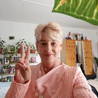 Éva