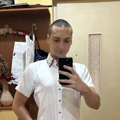 Adam, Veszprém
