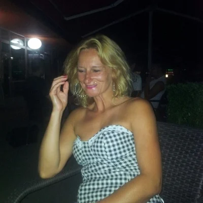 Mónika