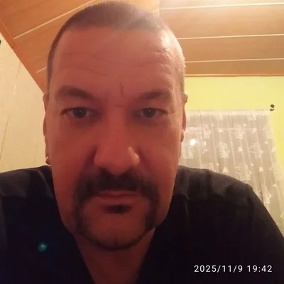 László, Hviezdoslavfalva