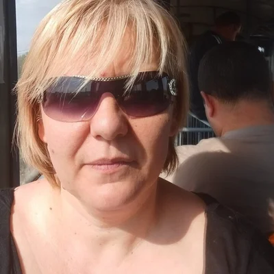Móni
