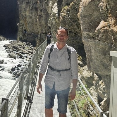 László, társkereső Komárom