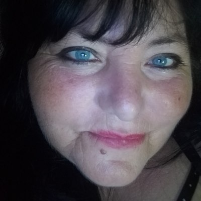 Julcsi, társkereső Pápa