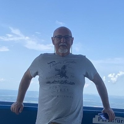 Peet, társkereső Szeged