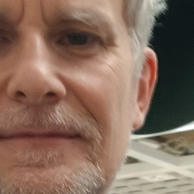 Tomoötvenes, társkereső Budapest