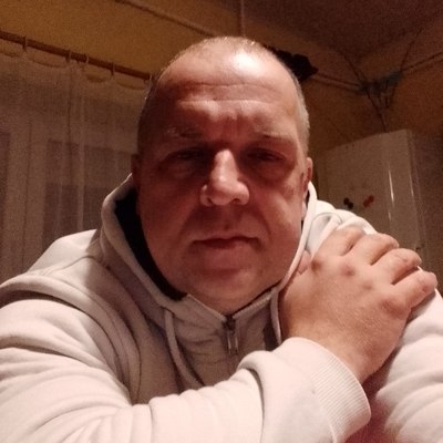 Róbert, társkereső Ada