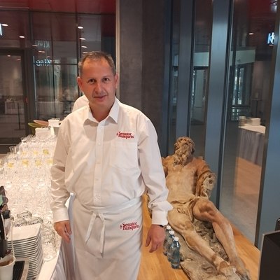 Luis, társkereső Hviezdoslavfalva