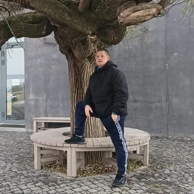 Tibor, Bős