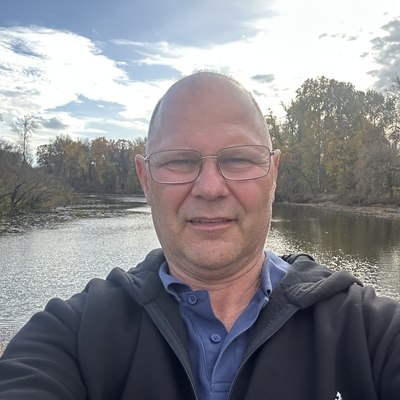 Zoli, társkereső Cegléd