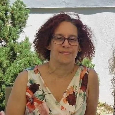 Lia, Debrecen
