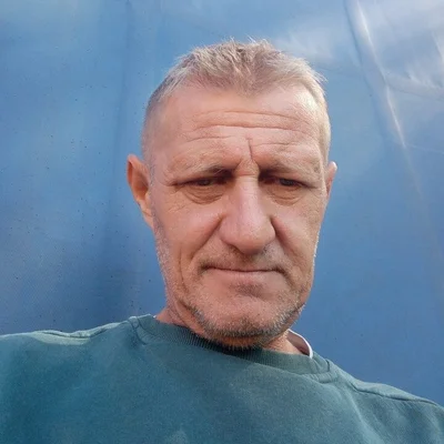 József