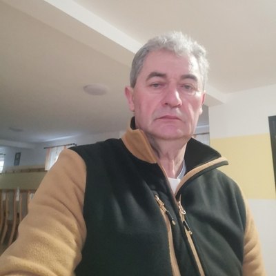 Jani, társkereső Remete