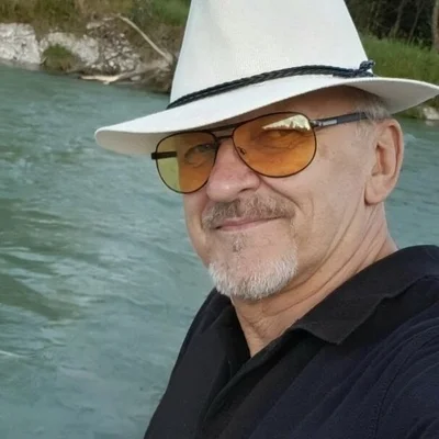 Tamás