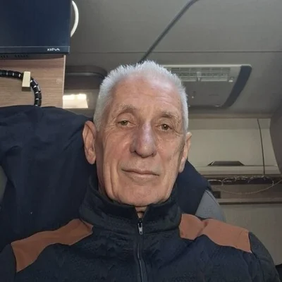 József, Tata