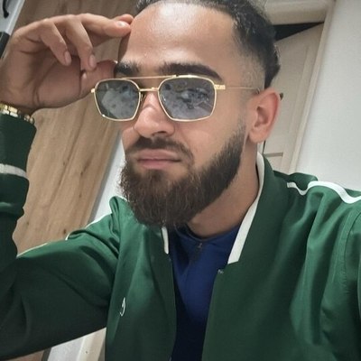 Alex, társkereső Fűr