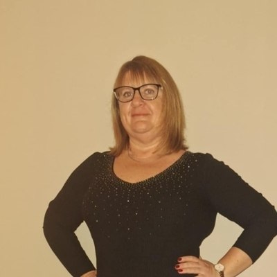 Evi, társkereső Cece