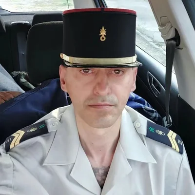 József