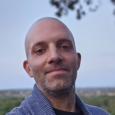 Johnny, társkereső Budapest