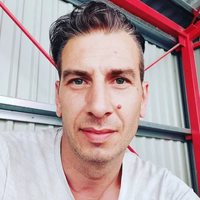 Ákos, Dunaújváros