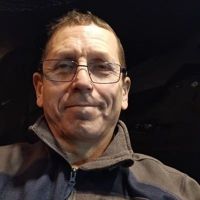 András