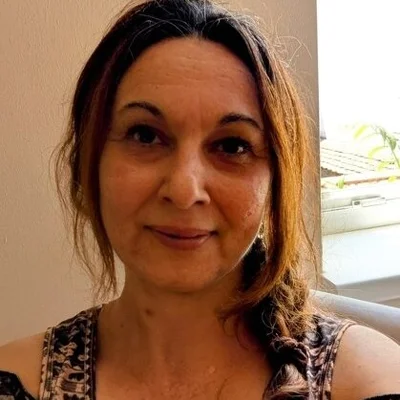 Erika, Sopron