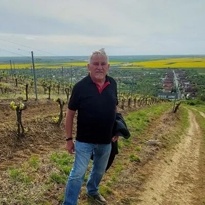 János