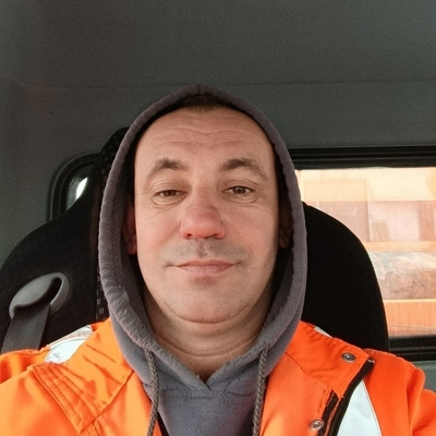 László, társkereső Zalahaláp