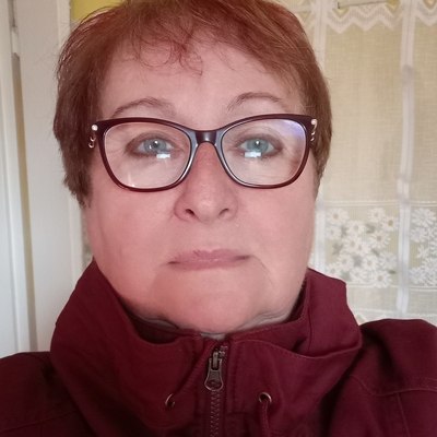 Vali, társkereső Adony