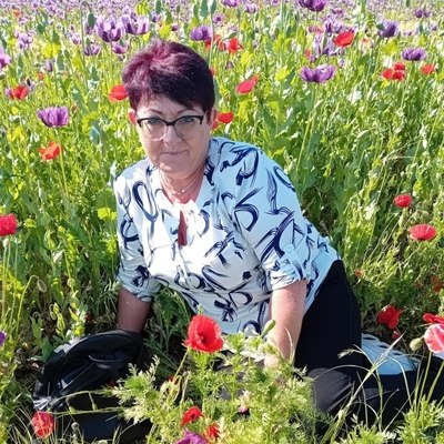 Erzsi, társkereső Tolna