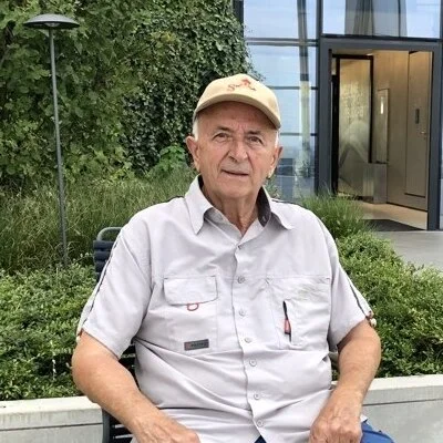 Gyula, Budapest