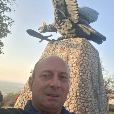 János, Budapest