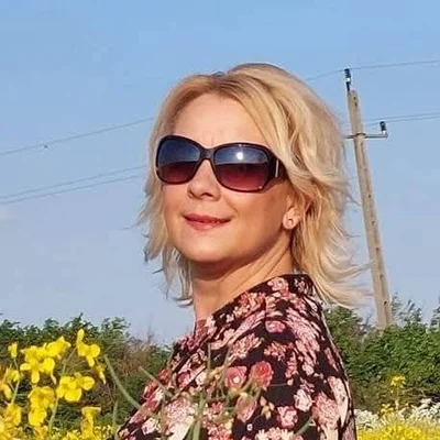 Mónika