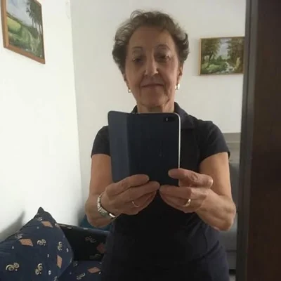 Ági