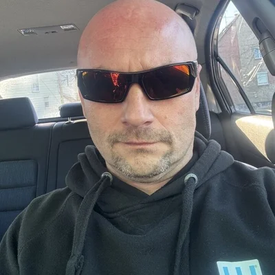 András