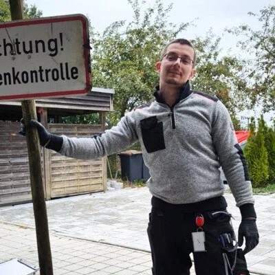 Ádám