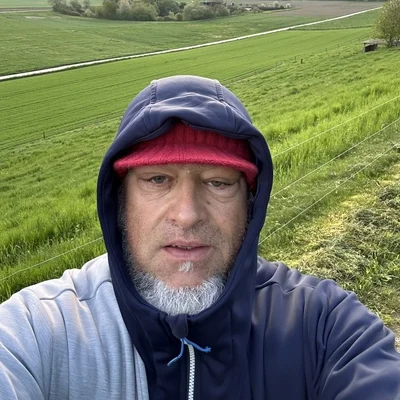 János