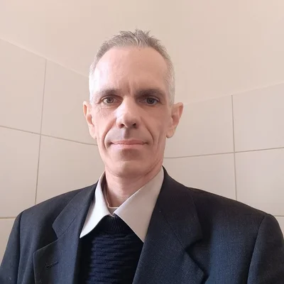 András