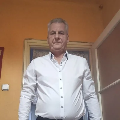 János