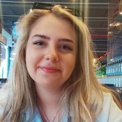 Anna, Budapest