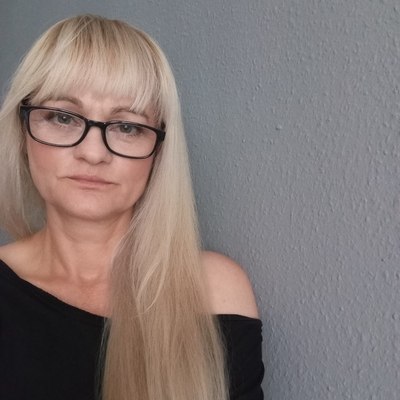 Tina, társkereső Tatabánya