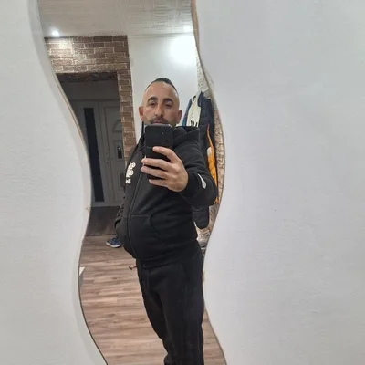 András