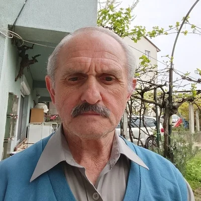 László