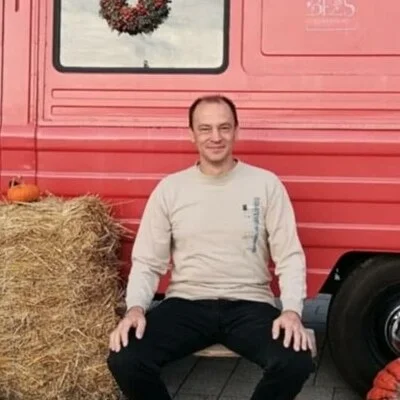 Péter