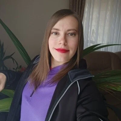 Vivien, Debrecen