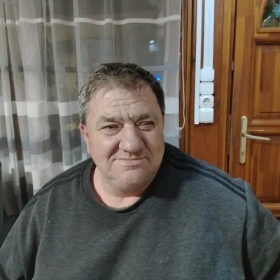László