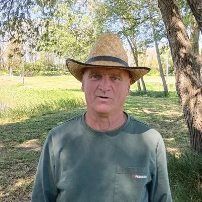 László