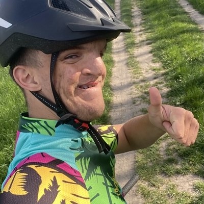 Eliot, társkereső Budapest