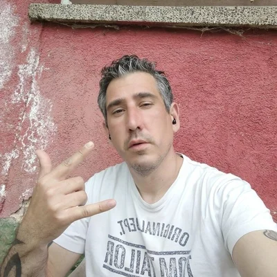Robi, Pécs
